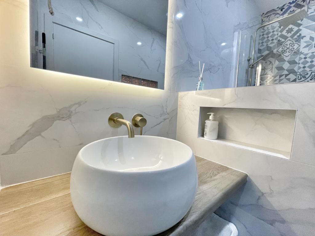 Luna Ensuites Centro Málaga Buitenkant foto